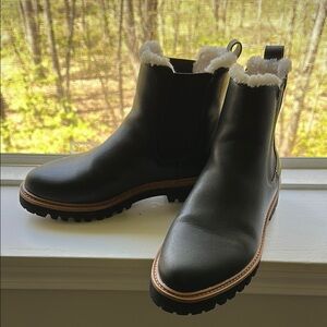 Lug Sole Chelsea Boots